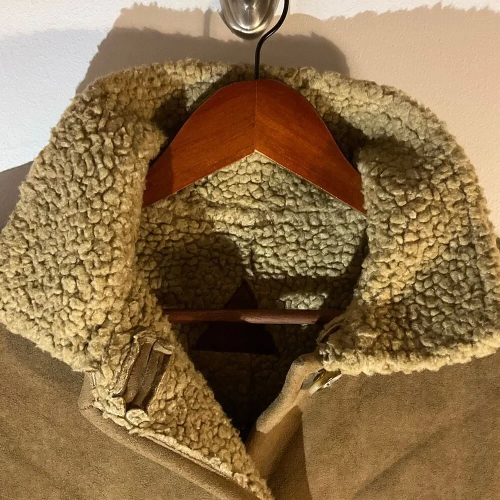 Fjall Sherpa Jacket, Small. Brown Pockets. Faux Suede, Shearling. Thick and warm